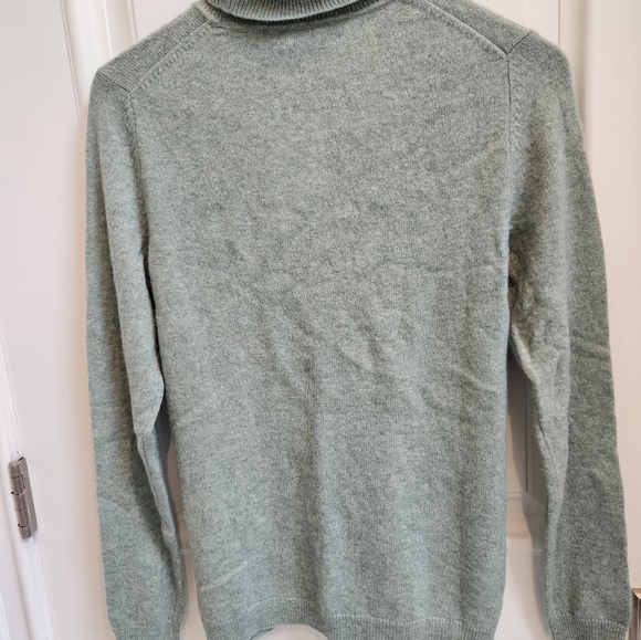 NWT Charter Club Women’s Cashmere Sweater Luxurious Fall Winter Warm Cozy Soft - Picture 3 of 5